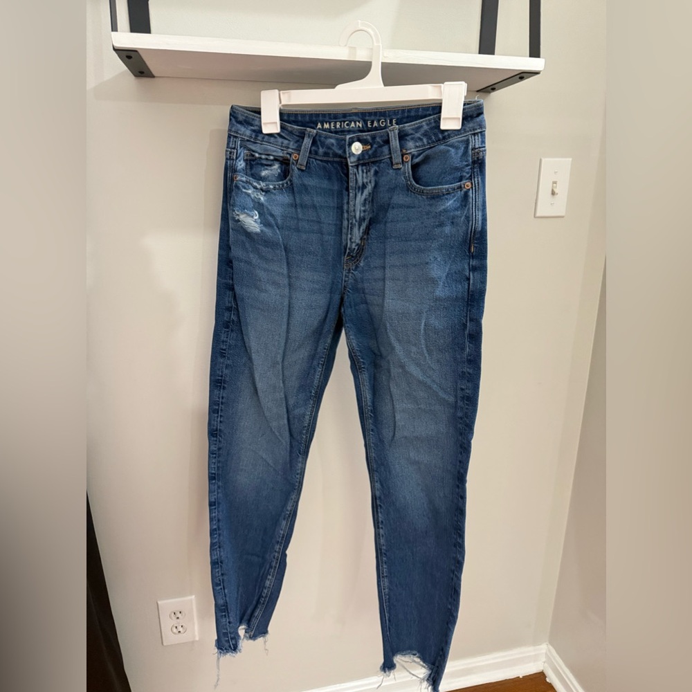 American Eagle jeans
Size 6